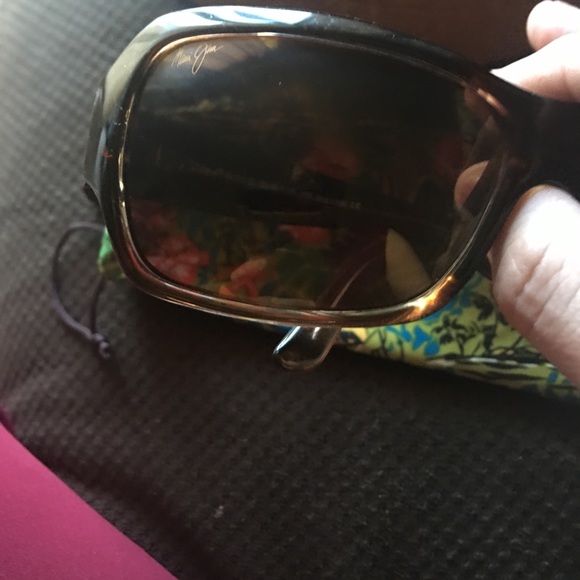 Maui Jim sunglasses - Picture 1 of 3